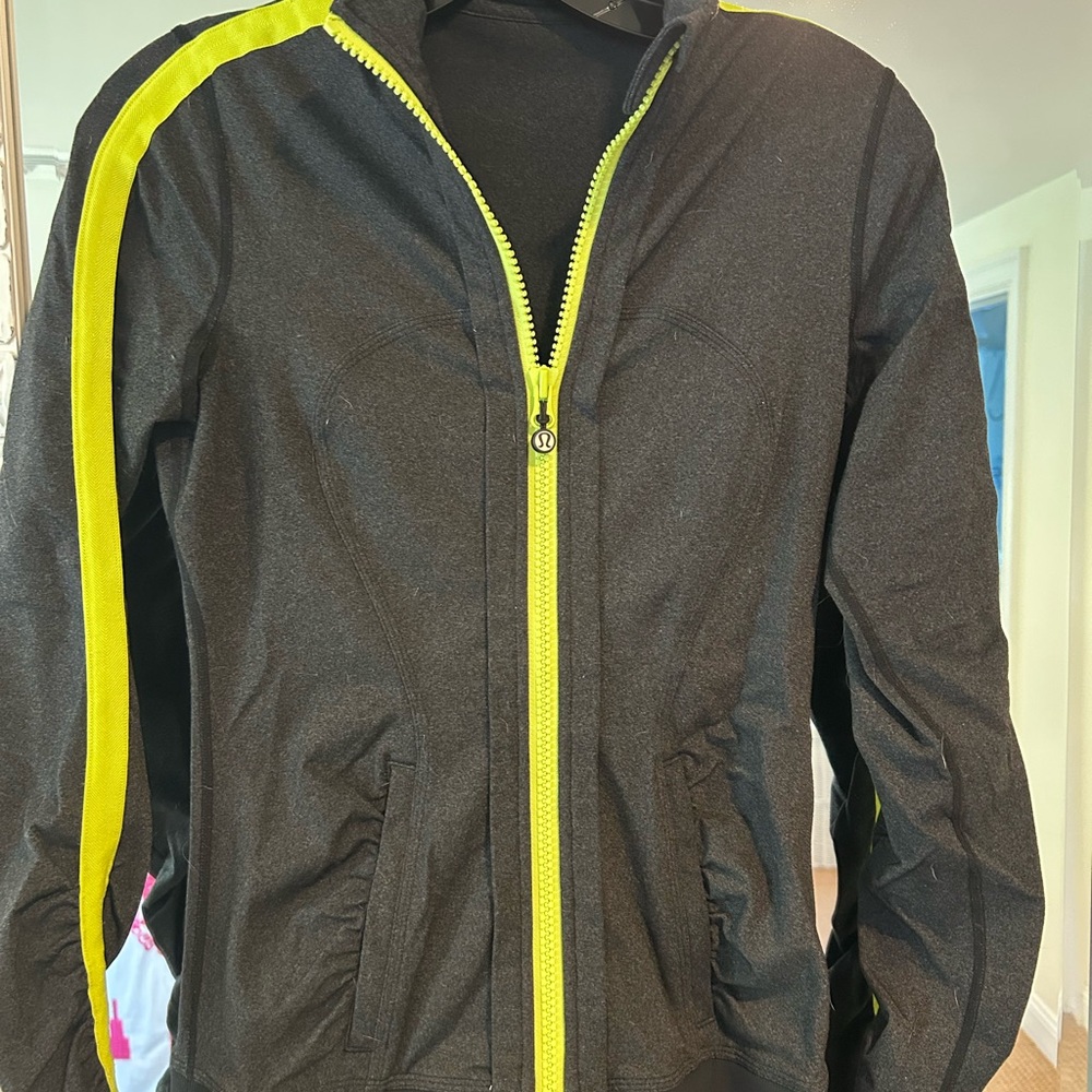 lululemon athletica Black and Yellow Jacket